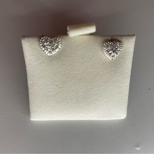 Silver sparkly heart earrings